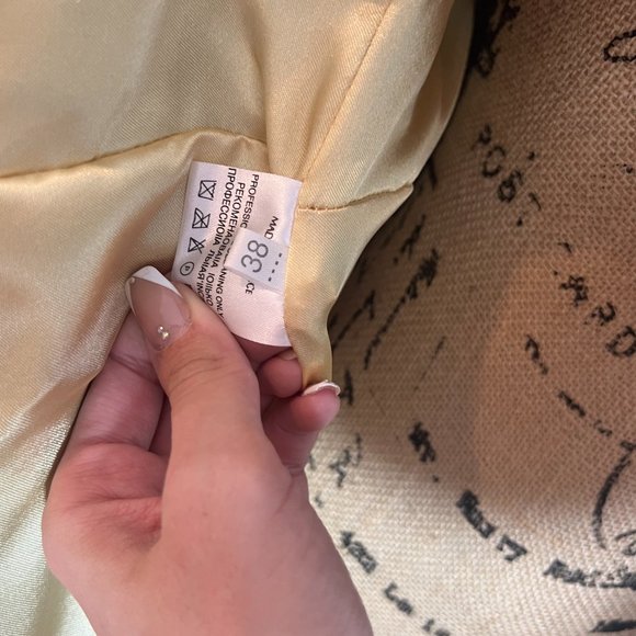 COPY - Dasco Real Fur Yellow Coat Size 38 - Picture 6 of 6